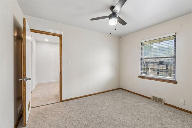 101 E Kerr Drive, Midwest City, OK 73110