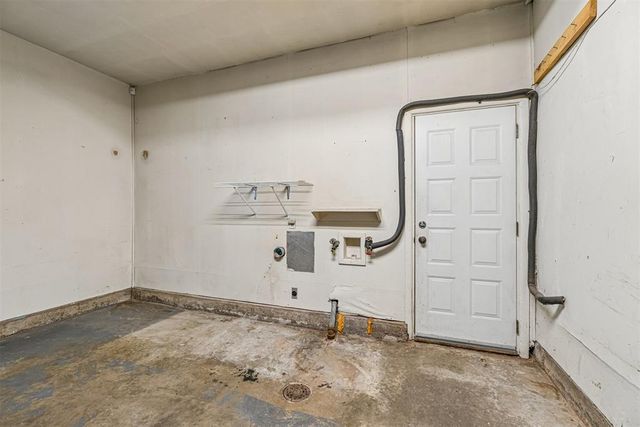 101 E Kerr Drive, Midwest City, OK 73110