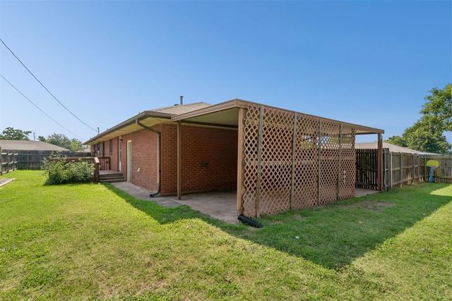 101 E Kerr Drive, Midwest City, OK 73110