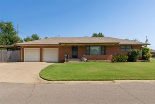 101 E Kerr Drive, Midwest City, OK 73110