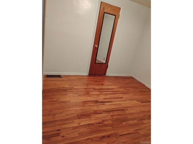 6081 E 61st Ave, Commerce City, CO 80022