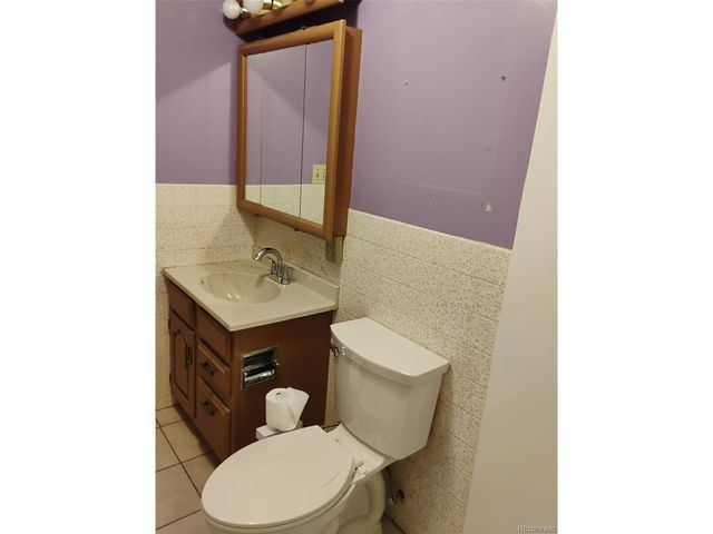 6081 E 61st Ave, Commerce City, CO 80022