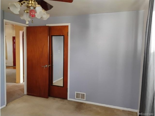 6081 E 61st Ave, Commerce City, CO 80022