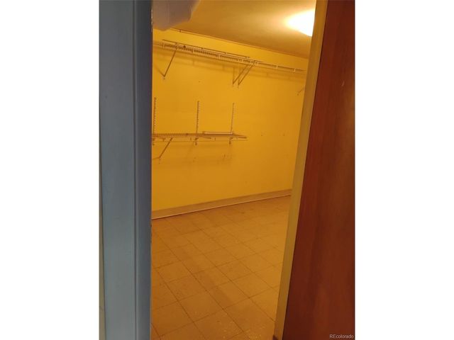 6081 E 61st Ave, Commerce City, CO 80022