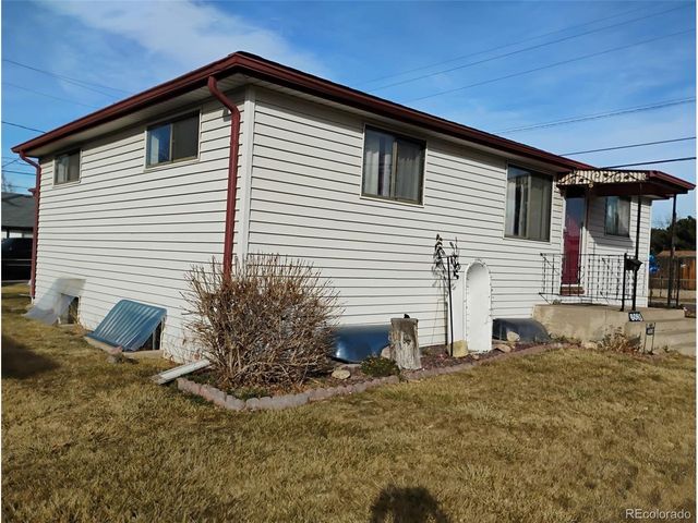 6081 E 61st Ave, Commerce City, CO 80022