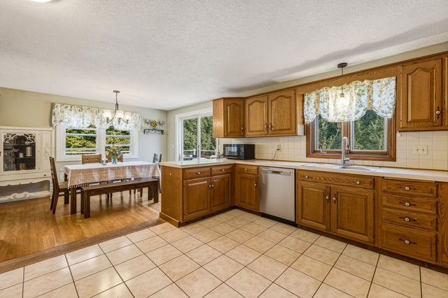 10 Nowak Avenue, Ludlow, MA 01056