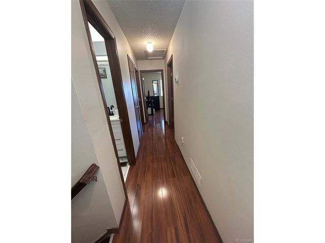 46 S Nome St, Aurora, CO 80012