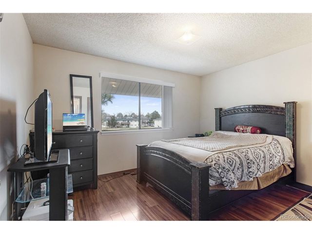 46 S Nome St, Aurora, CO 80012