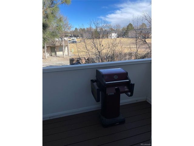 46 S Nome St, Aurora, CO 80012