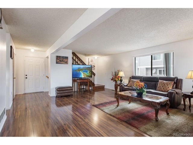 46 S Nome St, Aurora, CO 80012