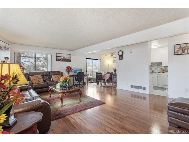 46 S Nome St, Aurora, CO 80012