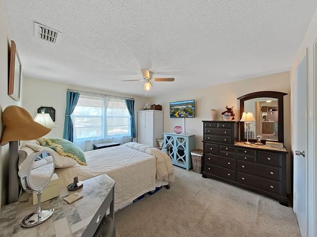 129 CAMPHOR CIRCLE C, Oldsmar, FL 34677