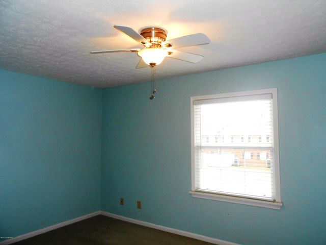 4850 Westport Rd, Louisville, KY 40222