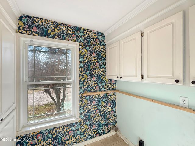 214 Chinkapen Drive, Brandon, MS 39047