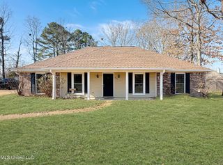 214 Chinkapen Drive, Brandon, MS 39047