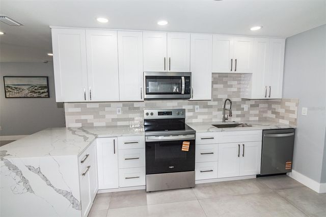 352 144TH AVENUE, Madeira Beach, FL 33708