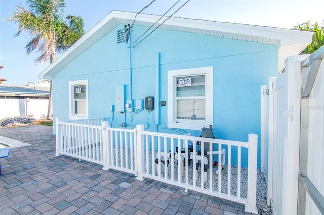 352 144TH AVENUE, Madeira Beach, FL 33708