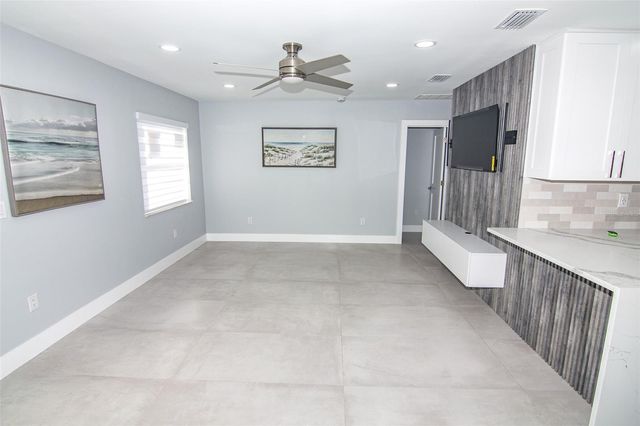 352 144TH AVENUE, Madeira Beach, FL 33708