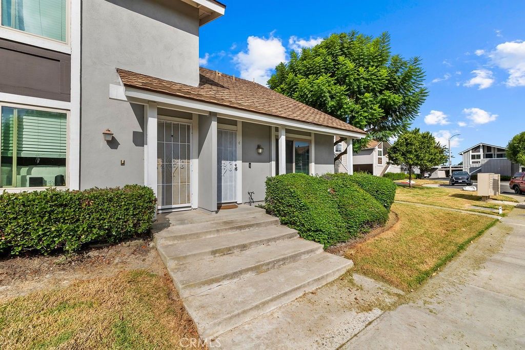 6711 Sun C, Huntington Beach, CA 92647 — exterior
