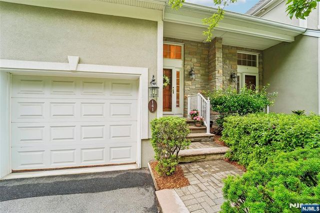 141 Greenway 41, Montvale, NJ 07645