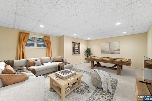 141 Greenway 41, Montvale, NJ 07645