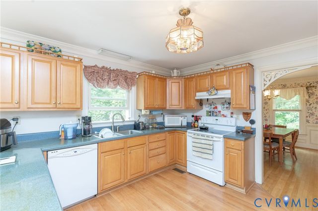 1152 Bradbury Rd, Moseley, VA 23120