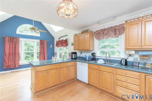 1152 Bradbury Rd, Moseley, VA 23120