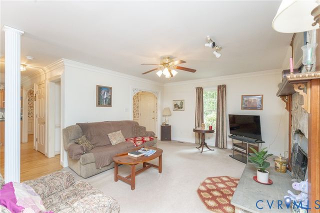 1152 Bradbury Rd, Moseley, VA 23120