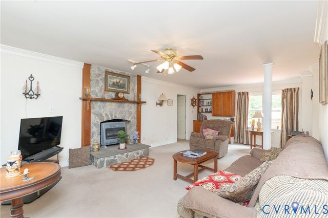 1152 Bradbury Rd, Moseley, VA 23120