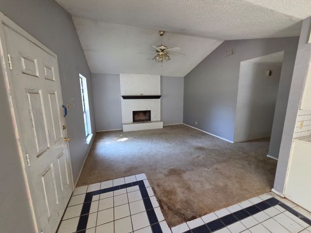 329 Walnut Avenue, Azle, TX 76020