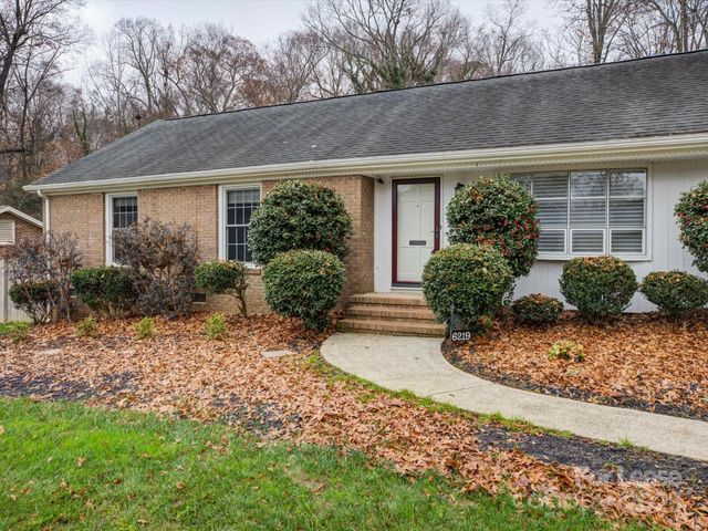 6219 Colchester Place, Charlotte, NC 28210