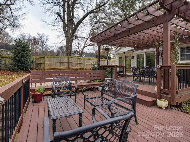 6219 Colchester Place, Charlotte, NC 28210