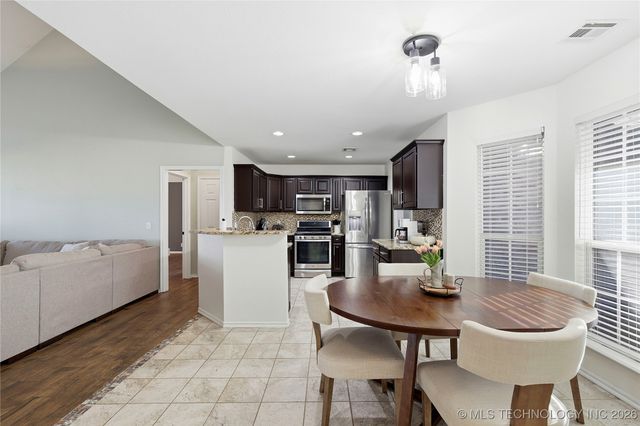 15309 E 89th Street North, Owasso, OK 74055