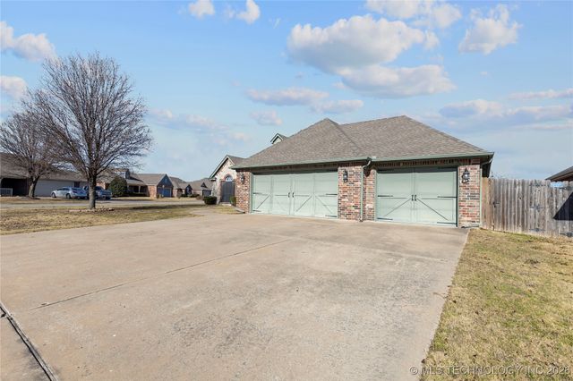 15309 E 89th Street North, Owasso, OK 74055