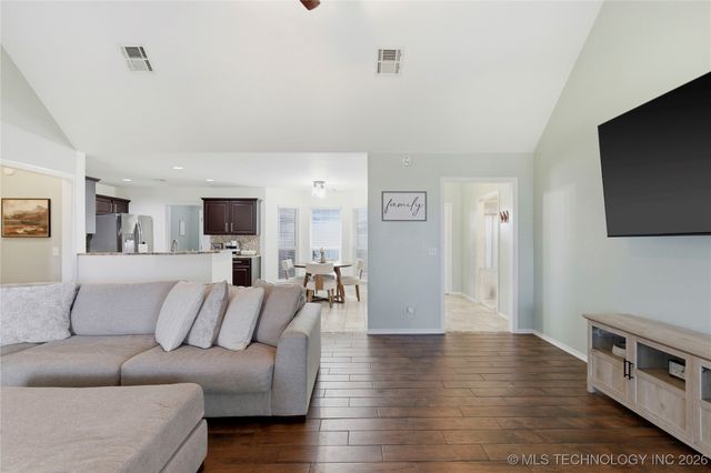 15309 E 89th Street North, Owasso, OK 74055