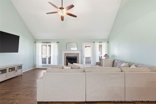 15309 E 89th Street North, Owasso, OK 74055