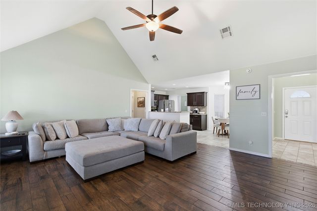 15309 E 89th Street North, Owasso, OK 74055