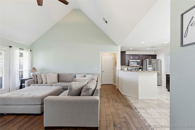 15309 E 89th Street North, Owasso, OK 74055