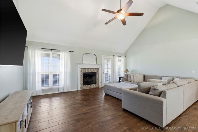 15309 E 89th Street North, Owasso, OK 74055