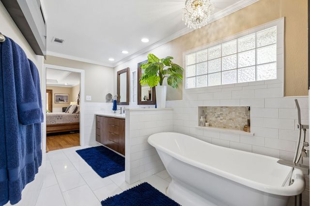 6813 Battle Creek Road, Fort Worth, TX 76116