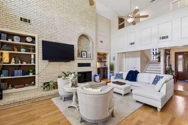 6813 Battle Creek Road, Fort Worth, TX 76116