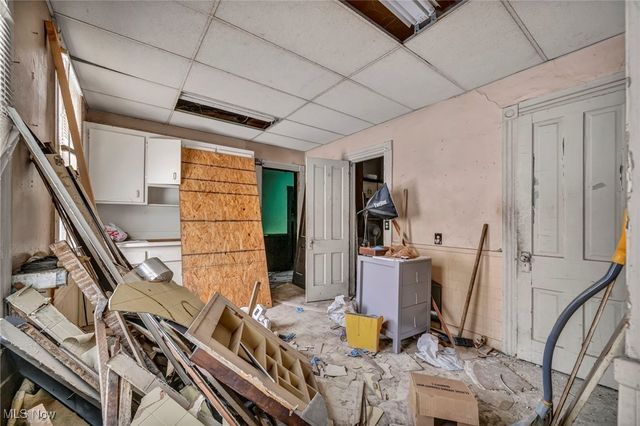 7116 Fullerton Avenue, Cleveland, OH 44105