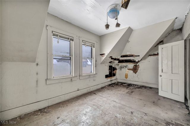 7116 Fullerton Avenue, Cleveland, OH 44105