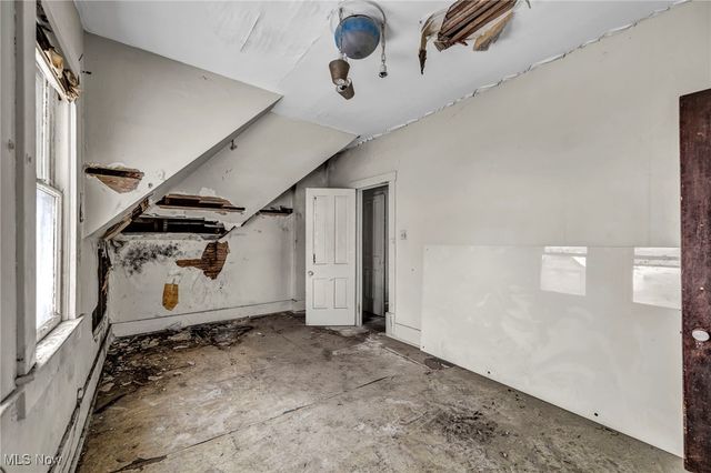 7116 Fullerton Avenue, Cleveland, OH 44105