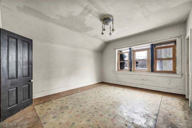 7116 Fullerton Avenue, Cleveland, OH 44105