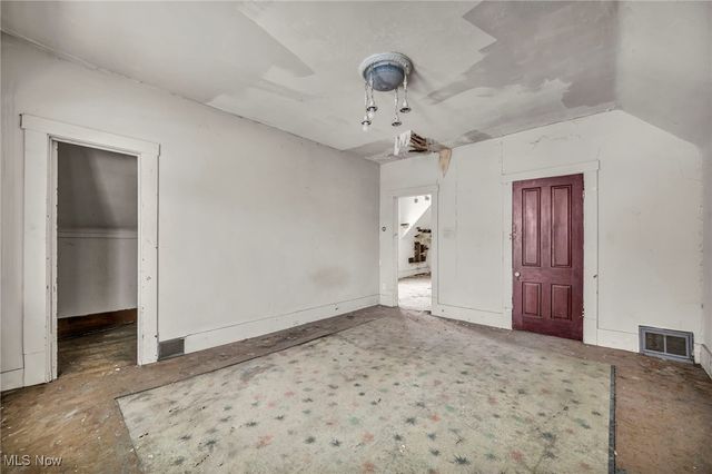 7116 Fullerton Avenue, Cleveland, OH 44105