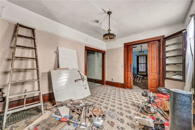 7116 Fullerton Avenue, Cleveland, OH 44105