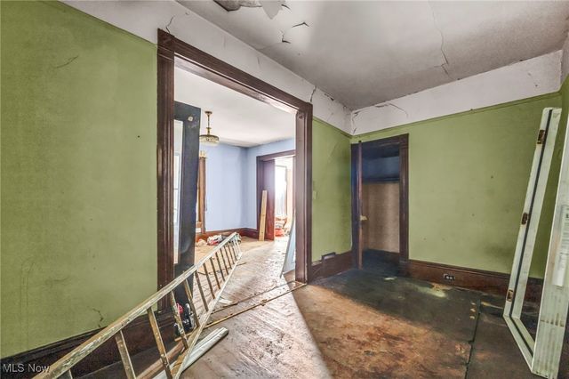 7116 Fullerton Avenue, Cleveland, OH 44105