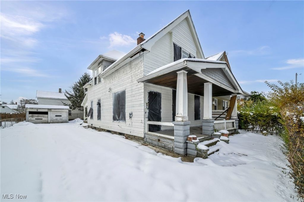 7116 Fullerton Avenue, Cleveland, OH 44105