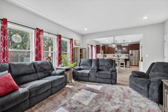 712 Gentry Lane, New Carlisle, IN 46552